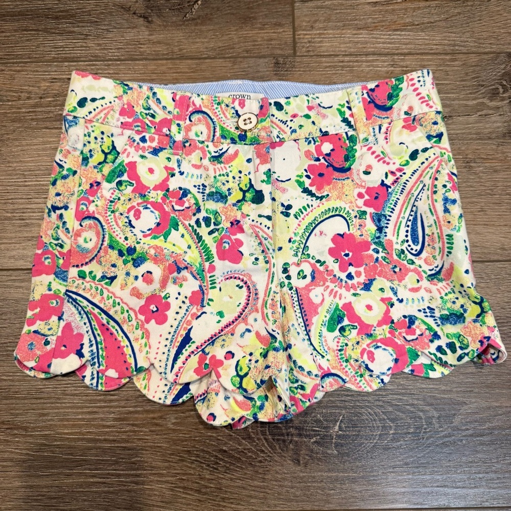 crown & ivy Pink Multi Floral Scallop-Hem Shorts